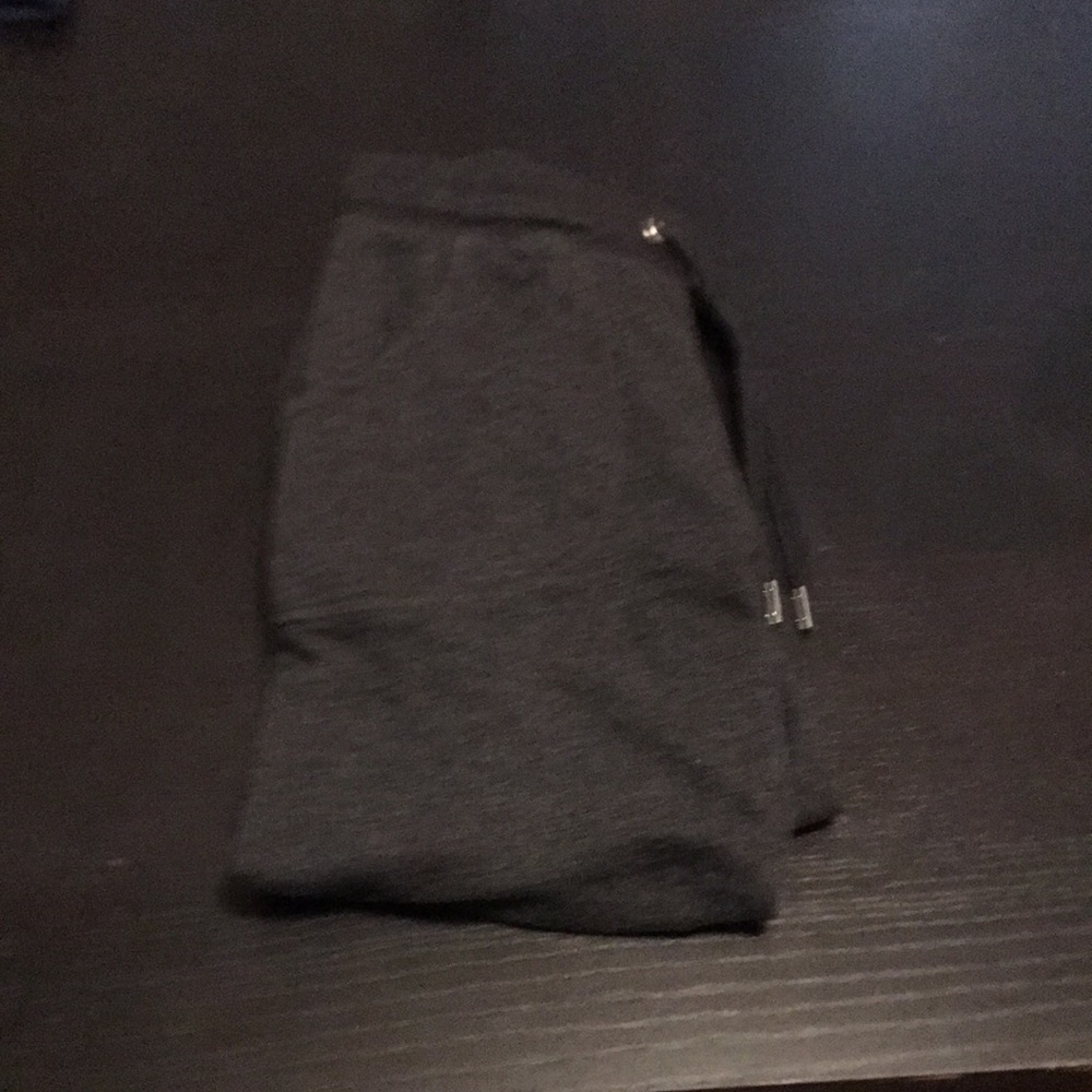 Capri joggers from New York laundry small grey